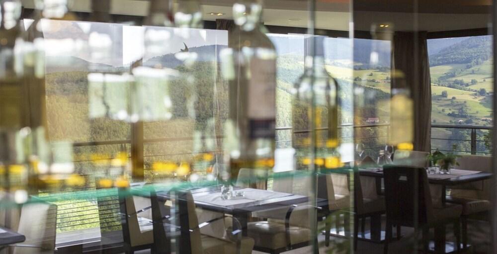 Hotel Restaurant Les Alisiers Lapoutroie Eksteriør bilde