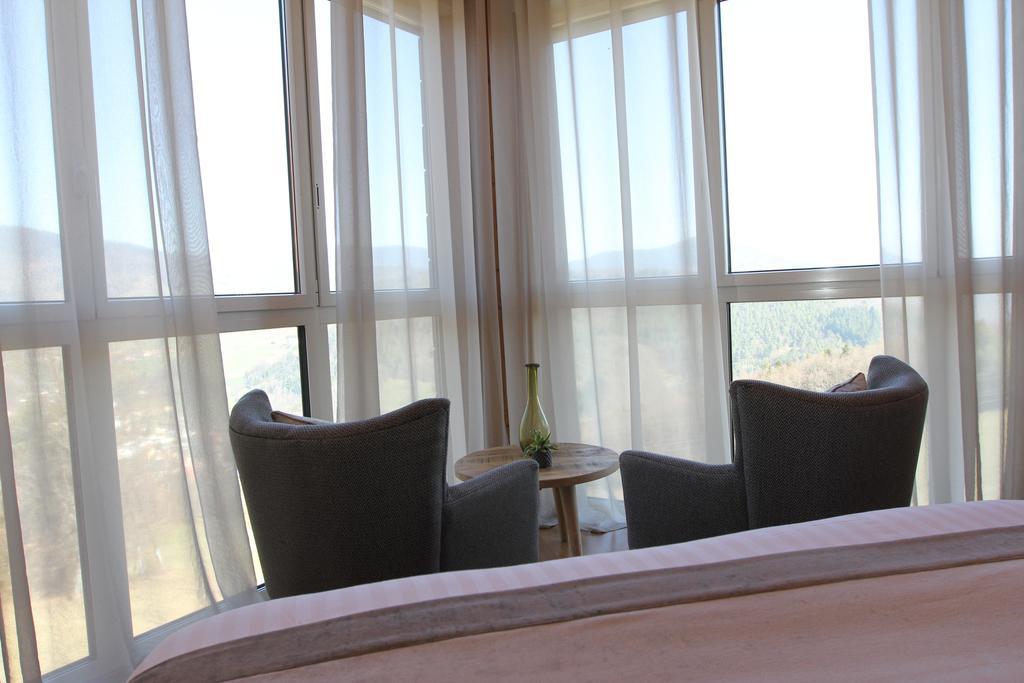 Hotel Restaurant Les Alisiers Lapoutroie Eksteriør bilde