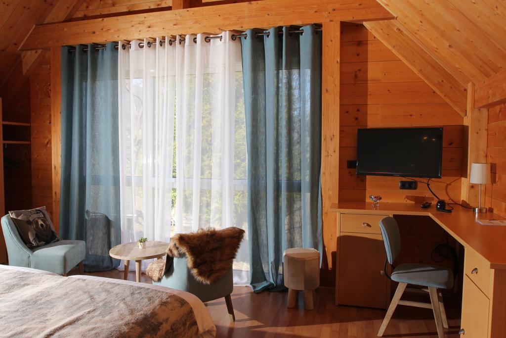 Hotel Restaurant Les Alisiers Lapoutroie Eksteriør bilde